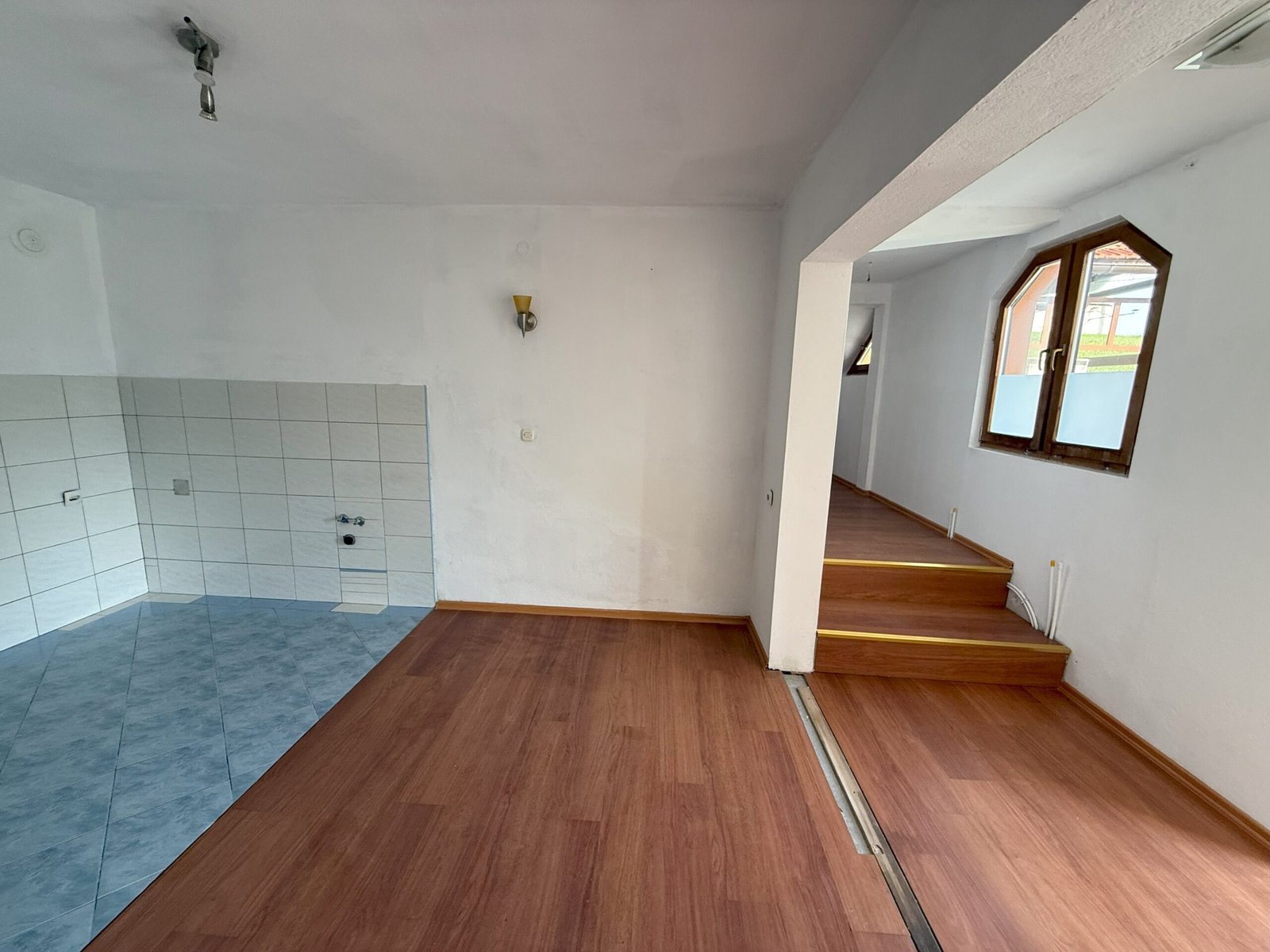 2025_08_28_17_58_IMG_6037-min