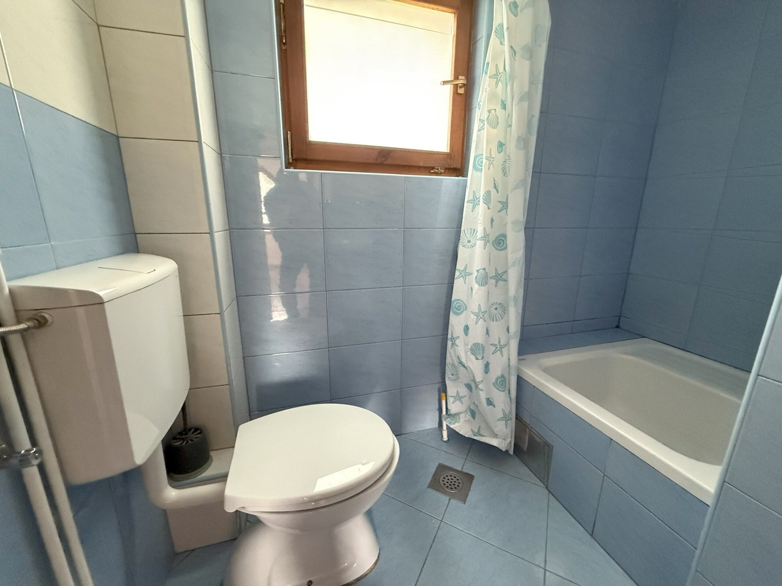 2025_08_28_17_59_IMG_6043-min