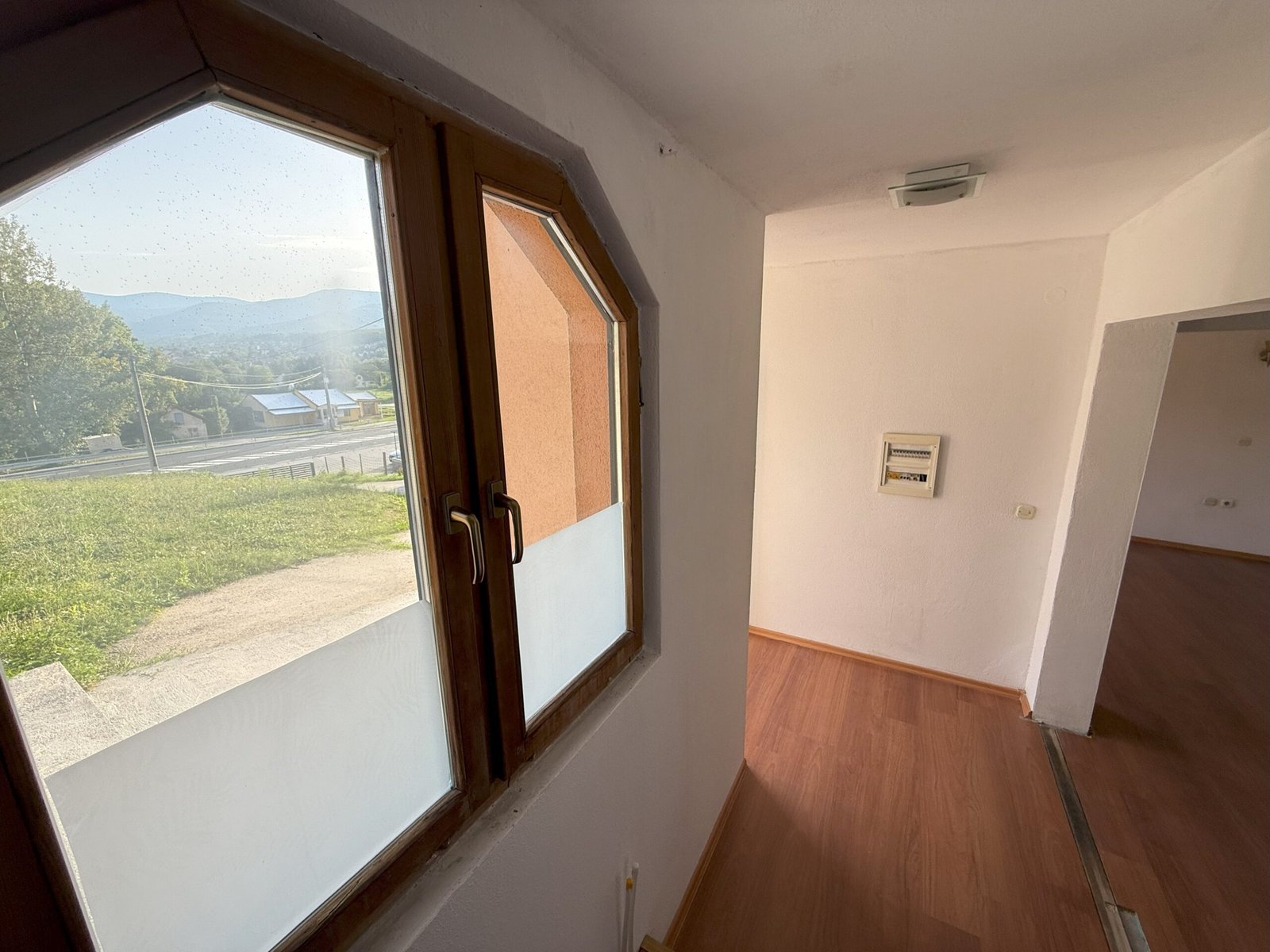 2025_08_28_17_59_IMG_6044-min