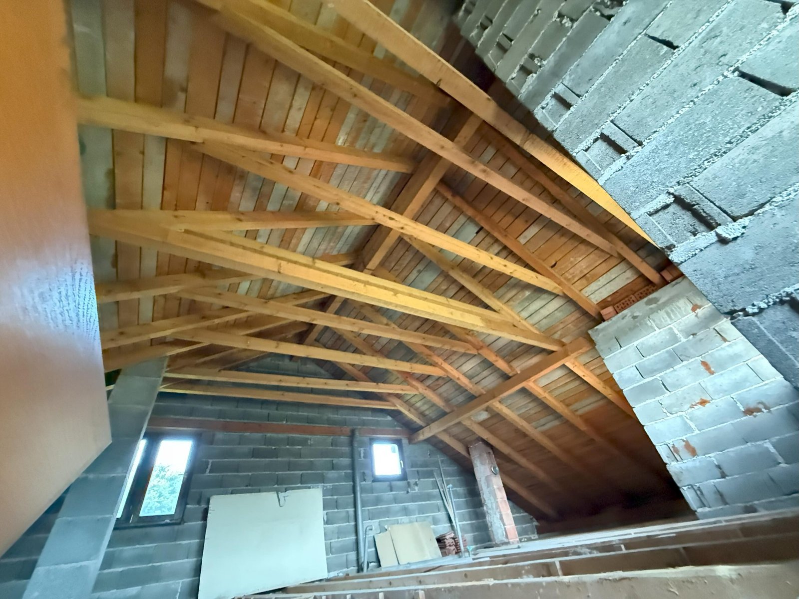 2025_08_28_18_02_IMG_6056-min