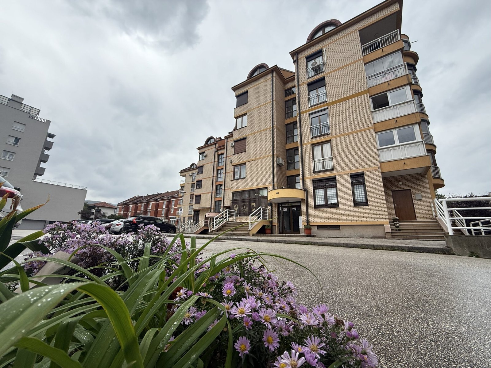 2025_10_03_13_59_IMG_6999-min