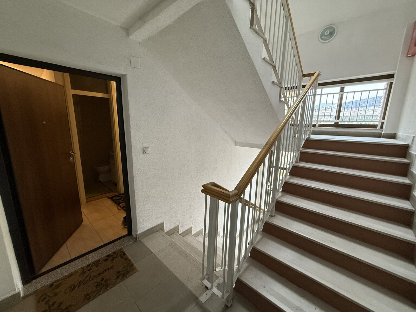 2025_10_13_15_55_IMG_7204-min