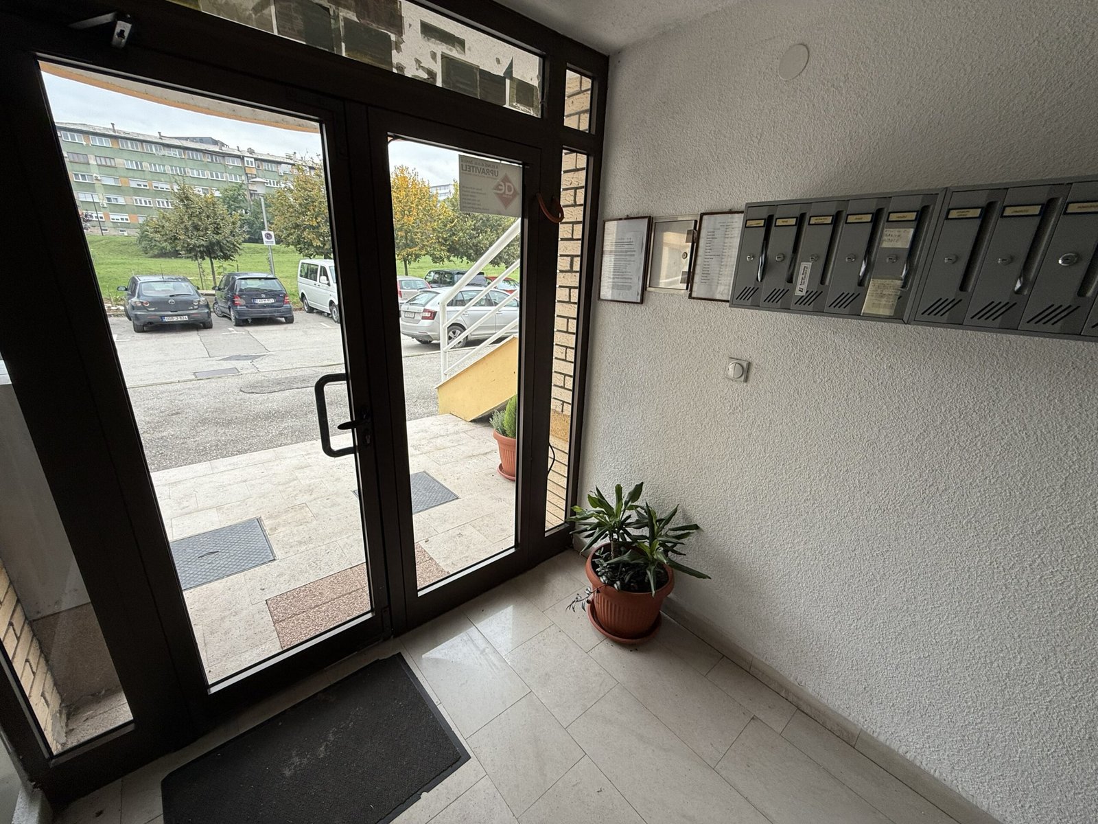 2025_10_13_15_57_IMG_7206-min