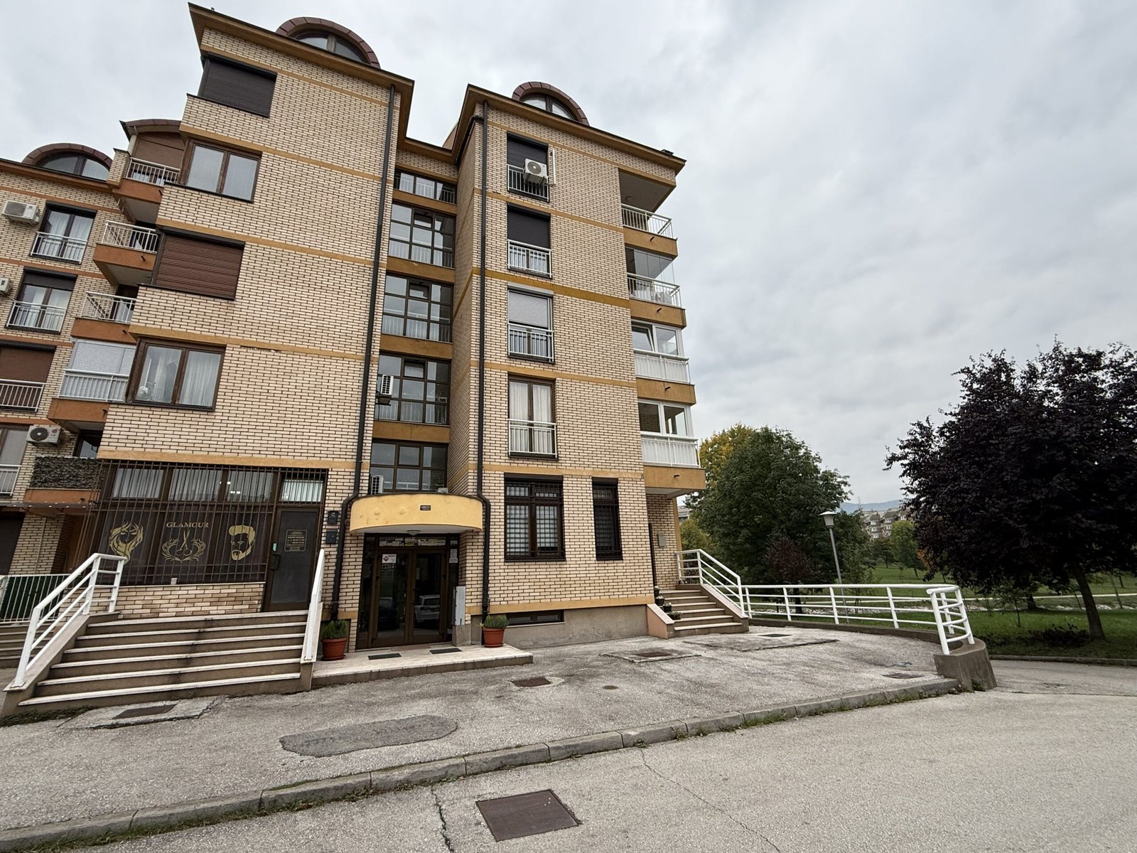 2025_10_13_15_58_IMG_7208-min